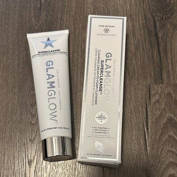 GLAMGLOW Supercleanse Charcoal Cleanser - Picture 1 of 7